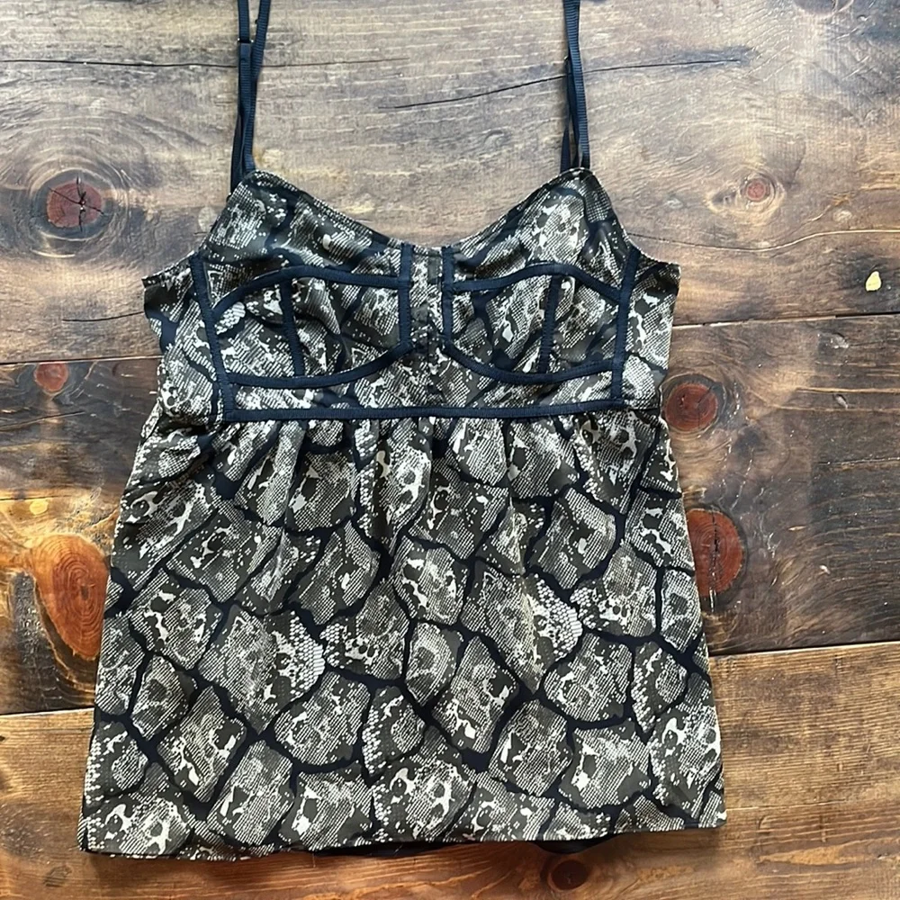 PJK Tank - Picture 1 of 4